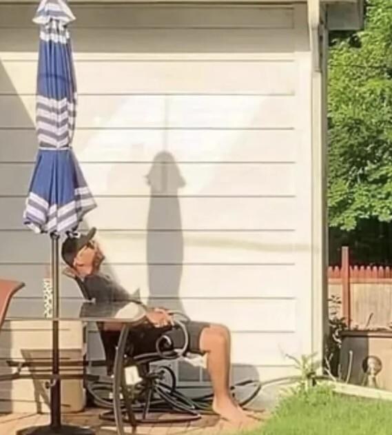 무시무시한 거대 발기 꼬츄.jpg_1.png