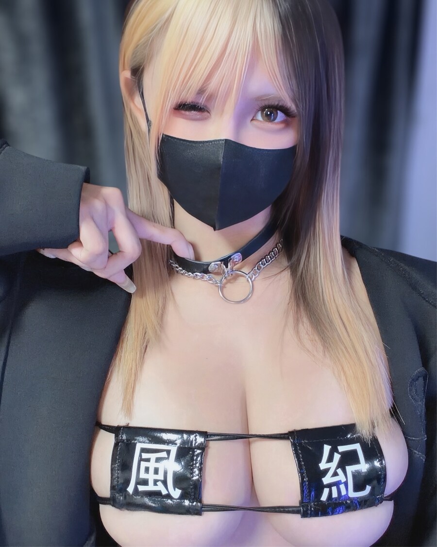 호불호갈리는 풍기위원 코스프레_1.jpg