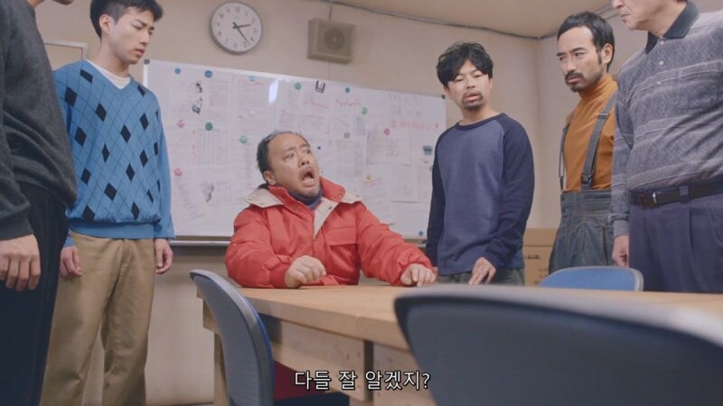 남극기지 4개월차, 여자에 굶주린 남극대원들_15.jpg