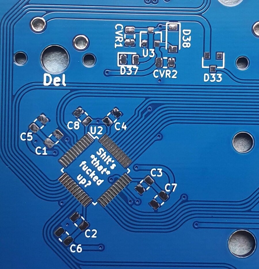 고장률이 극도로 낮은 칩을 들어냈을 때 보이도록 만든 문구_1.jpg