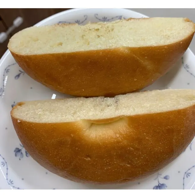 여보 베이글 좀 반으로 잘라줘_1.webp