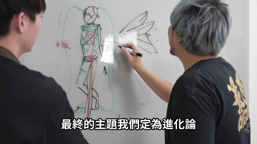 유튜버가 제작한 세계 최초, 1대1 사이즈 하츠네 미쿠 PC 케이스_1.jpg