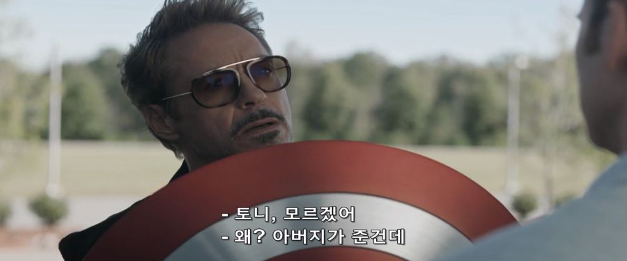 [MCU]시빌워때 방패를 두고 갔었던 캡틴 아메리카_8.jpg