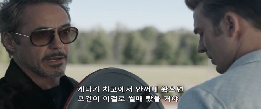 [MCU]시빌워때 방패를 두고 갔었던 캡틴 아메리카_9.jpg