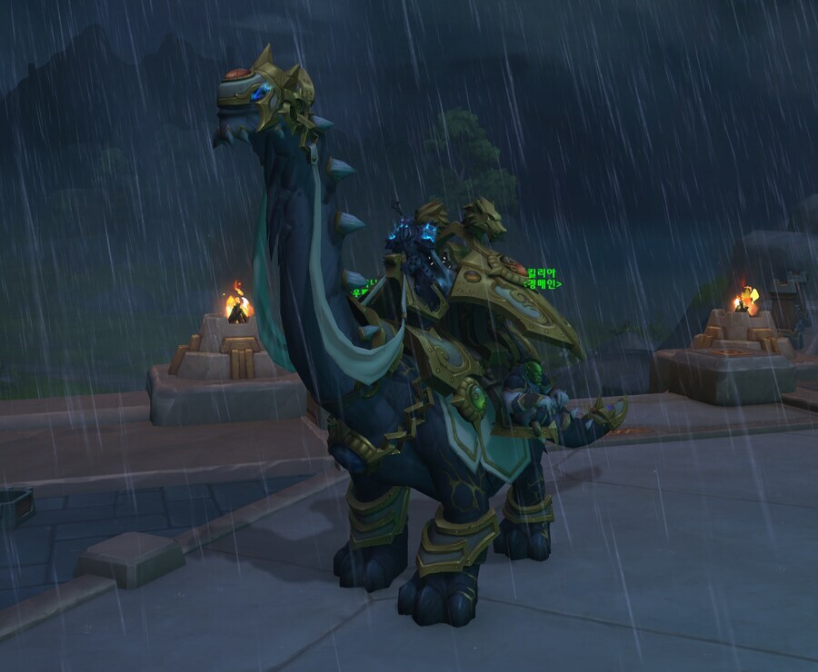 세상에는 월정액 게임에다 십만원 넘는 유료템을 사는 호구들도 있다_3.jpg