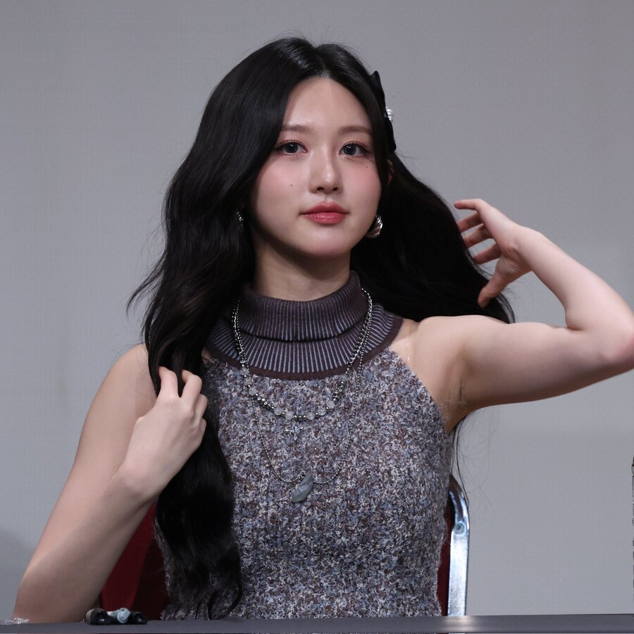 순간 화들짝 했던 아이돌 겨드랑이_2.jpg