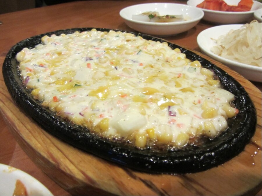 의외로 바리에이션이 꽤 되는 술집 기본찬_1.jpg