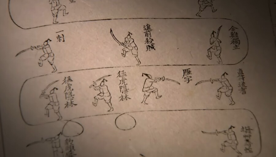 한국의 우수한 기록문화에 감탄하는 일본교수.jpg_4.jpg