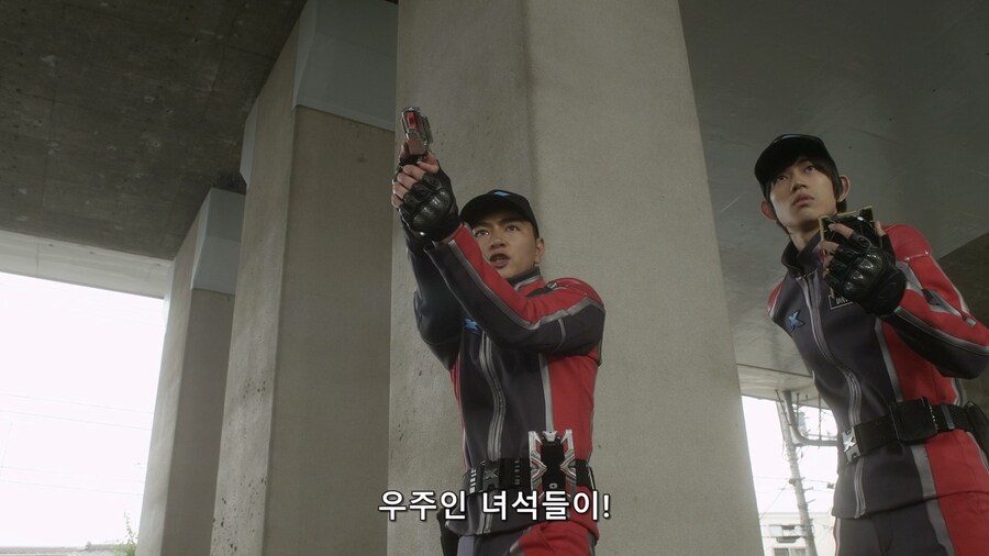 울트라맨 외계인 범죄자들이 승부를 결정하는 방법_14.jpg