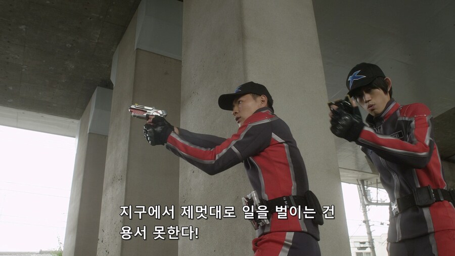 울트라맨 외계인 범죄자들이 승부를 결정하는 방법_15.jpg