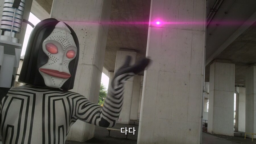 울트라맨 외계인 범죄자들이 승부를 결정하는 방법_26.jpg