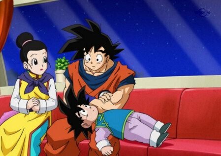 드래곤볼에서 나이에 비해 엄청 어려보이던 인물_2.jpg