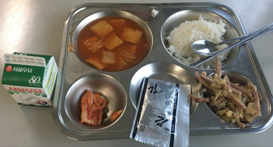 말년병장 뛰어오게 만드는 식단_2.jpg