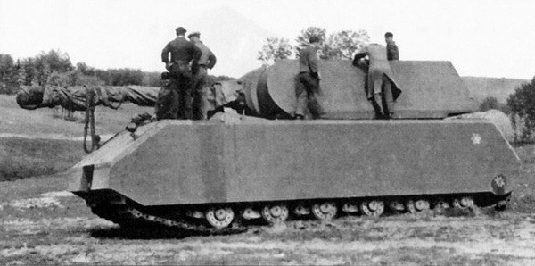 지상 최대 크기의 초중전차_1.jpg