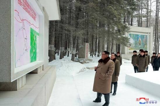 이해하면 무서운 북한사진_1.jpg