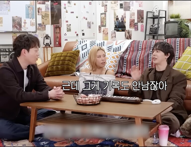 썸녀들의 핸드폰 기종이 중요한 이유_3.png