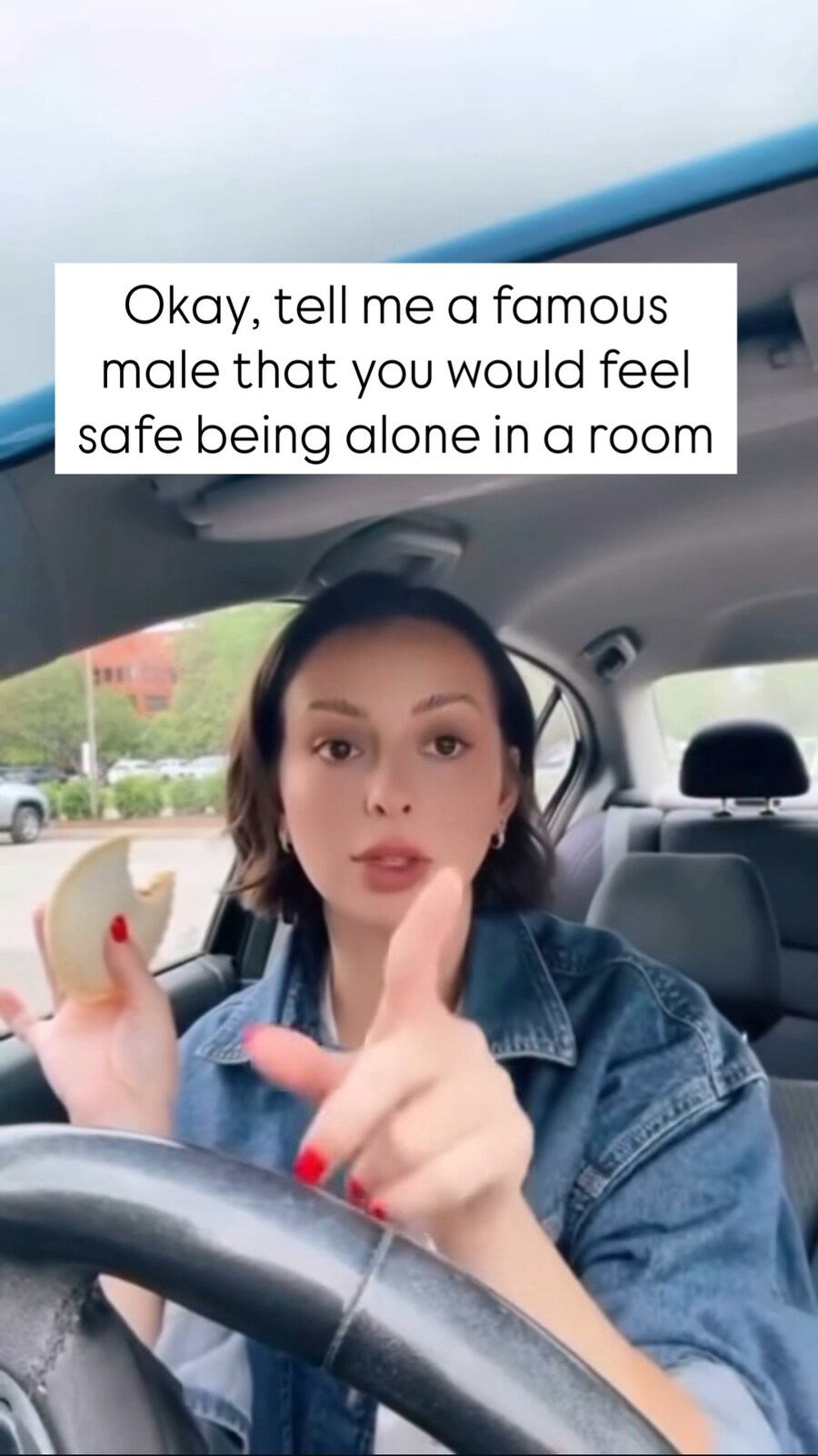 방에 단둘이어도 안전하다고 느낄 유명한 남성을 말해봐_1.jpg