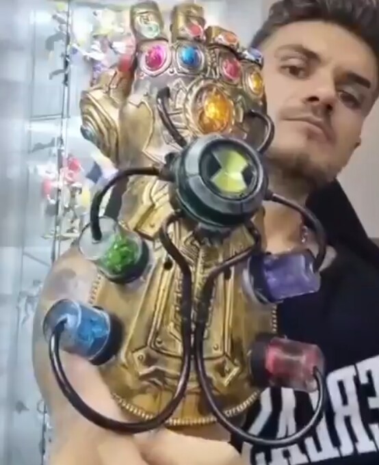 뭔가 좀 더 강해진 듯한 인피니트 건틀릿_1.png