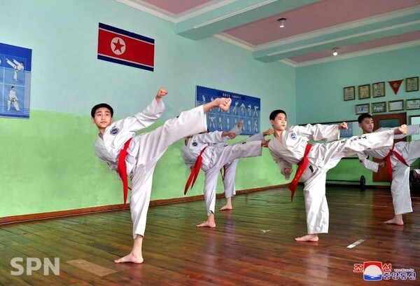 혐한하는 주제에 누구보다 한국적인 것을 사용하는 공산국가_2.jpg