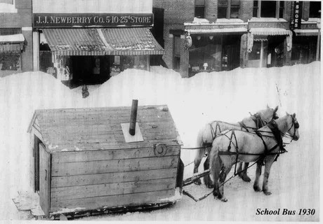 1930년 미국의 스쿨버스 대체 차량_1.webp