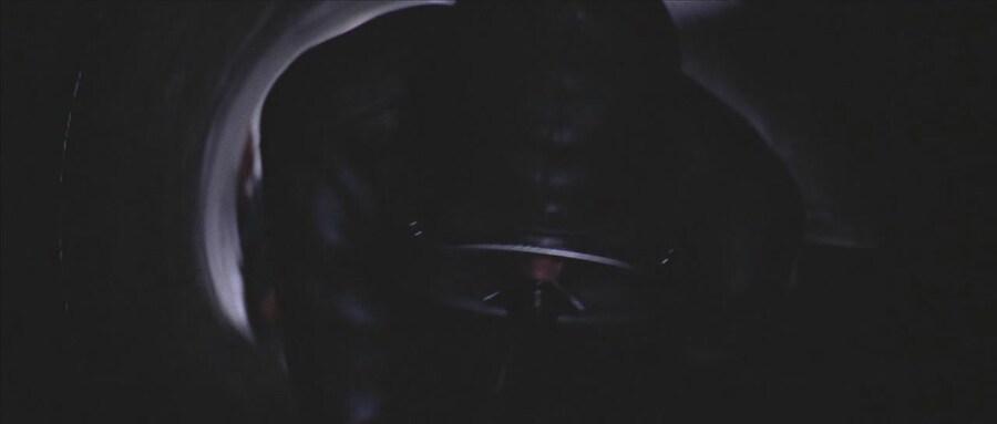 007이 홍콩에서 일본 가는법_4.jpg