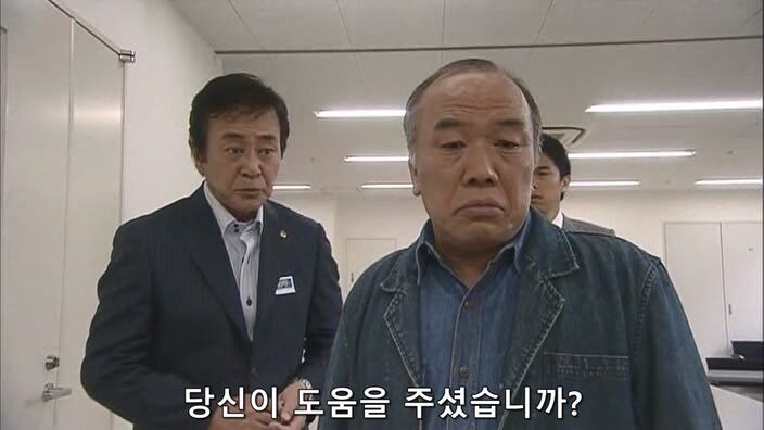 형사 : 너 이새퀴, 예전에도 사람 죽였잖아 ㅎㅎ 너가 범인 맞지?_47.jpg