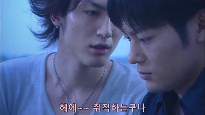 형사 : 너 이새퀴, 예전에도 사람 죽였잖아 ㅎㅎ 너가 범인 맞지?_56.jpg