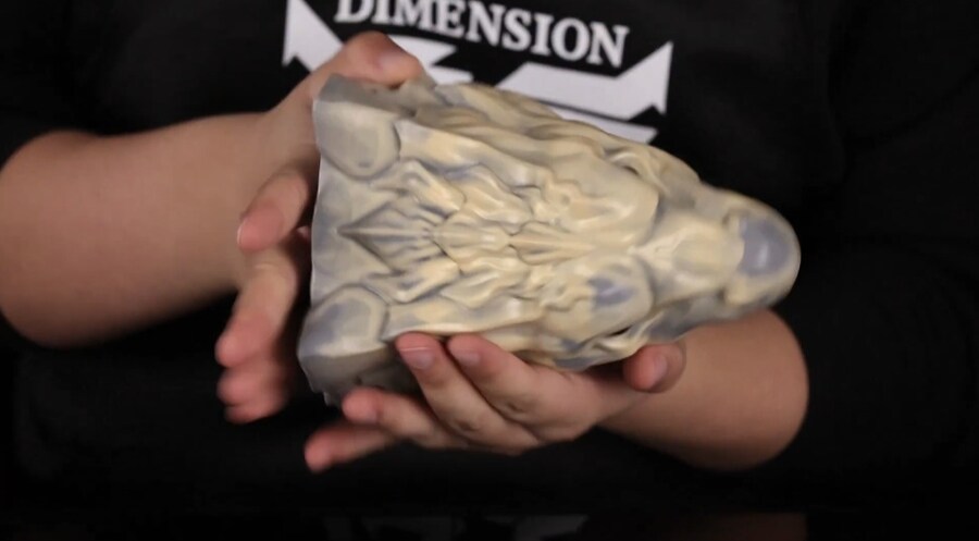 퀄리티가 대단한 드래곤 장난감_2.jpg