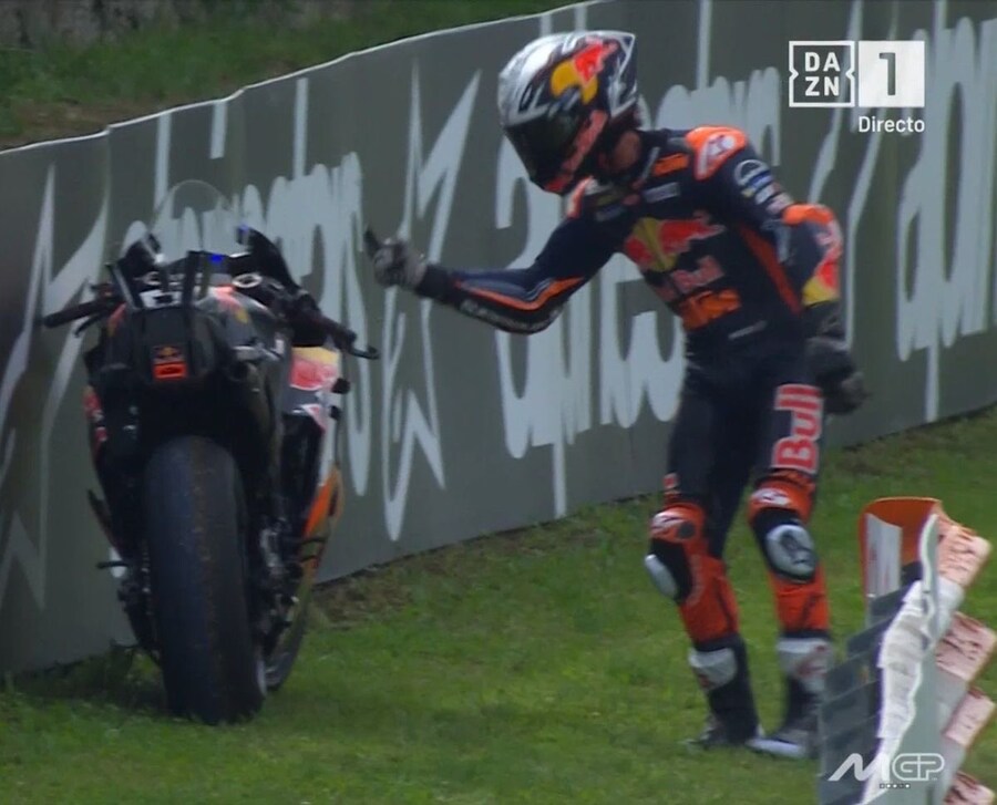 드라이버 : 야이 ㅅㅂㄴ아!!! 똑바로 운전하라고!!!!!!_2.jpg