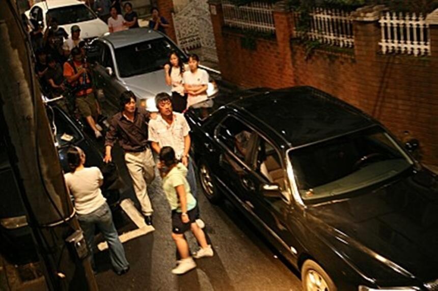 간밤에 골목길에 차 멈춰놓고 싸운 ㅁㅊㄴ들이 있더라_1.jpg