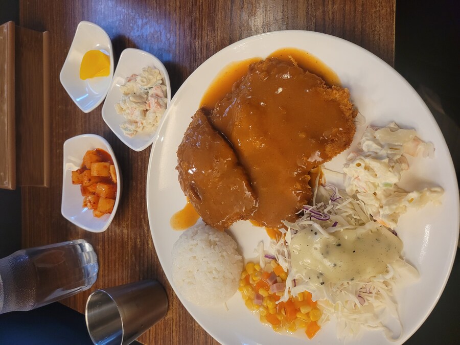 돈까스 다 뒤졌다!!_1.jpg