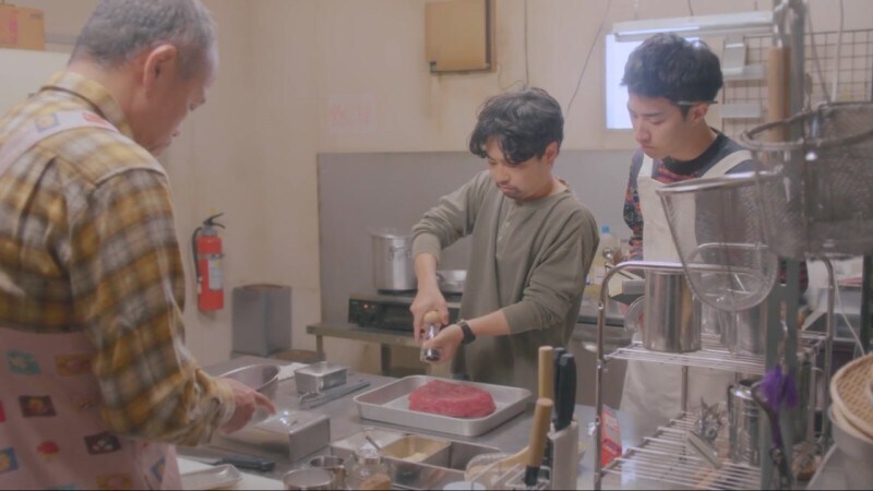 생일을 맞이해서 식사를 대접받게된 남극의쉐프_39.jpg