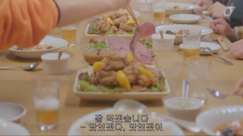 생일을 맞이해서 식사를 대접받게된 남극의쉐프_53.jpg