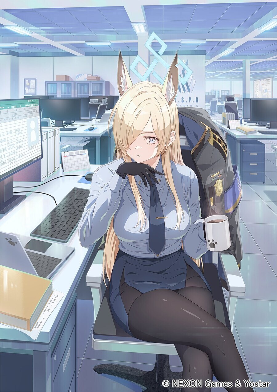 난 왤케 정장여캐가 좋을까_2.jpg