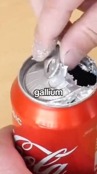 의외로 비행기 반입에 금지되는 물질_3.jpg