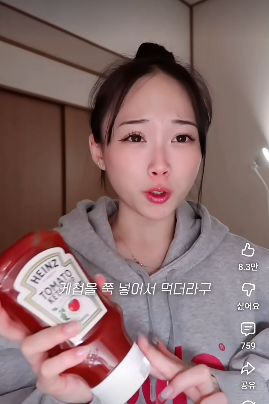 미국애들 버거 먹는 법.jpg_2.jpg