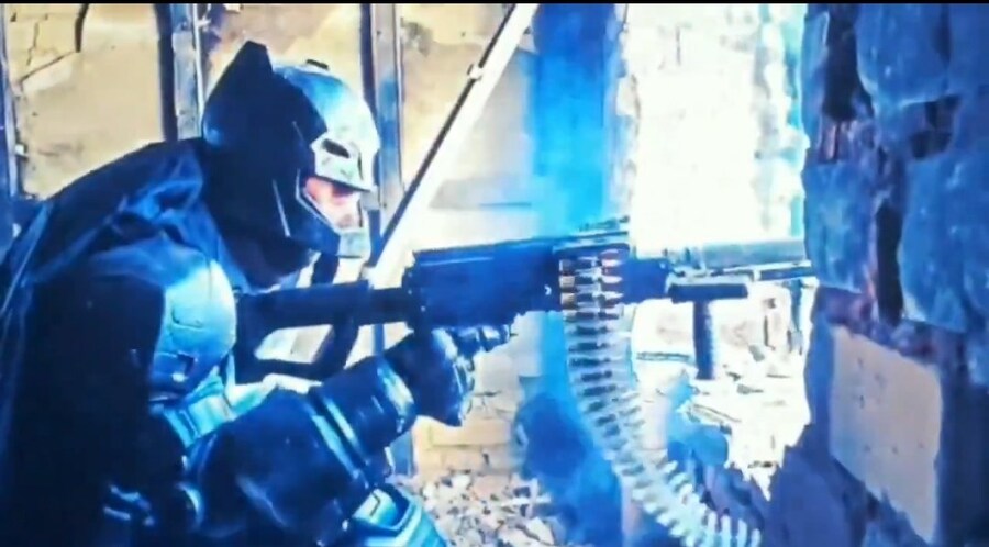 브루스 웨인이 보면 뒷목잡고 기절할 사진_2.jpg