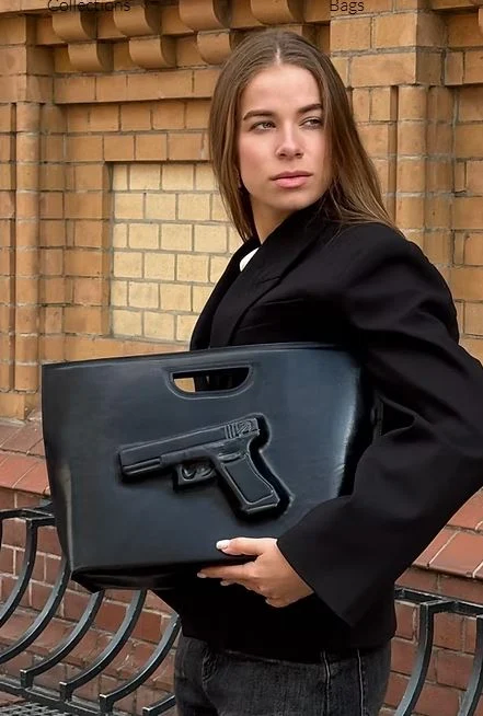 미국에서 크나큰 오해를 불러 올 수 있는 가방_3.webp