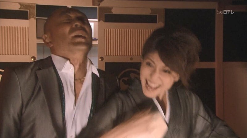 야쿠자랑 몸이 바뀌어버린 모쏠아다 야동상담소 직원_37.jpg