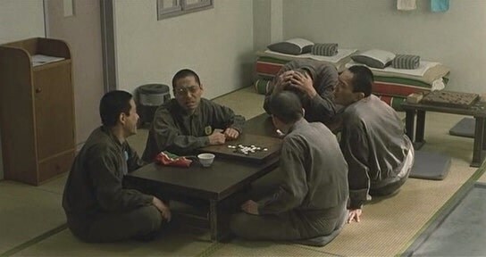 한국남자들에게 익숙한 일본교도소의 주말_33.jpg