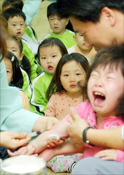 트릭컬) 네 다음 예방볼따구 오세요_1.jpg