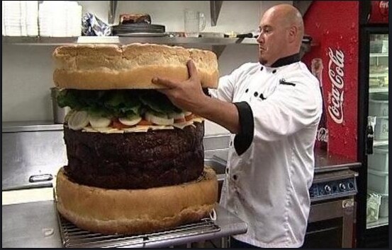 당신은 햄버거 하나만 먹으면 탈출할수있는 방에 갇혔습니다_1.png