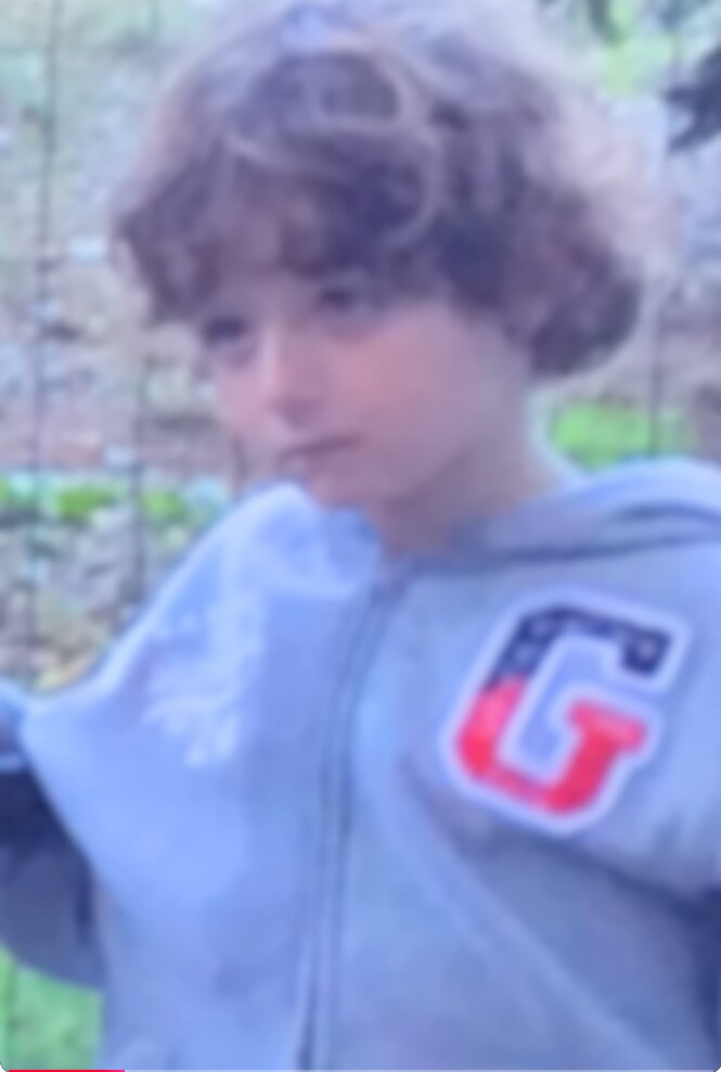 플라밍고를 좋아하는 조카를 위해 코스프레를 한 삼촌_2.png