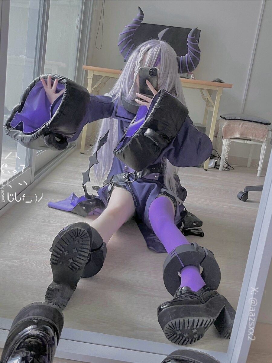 살짝 슬랜더인 코스프레녀_7.jpg