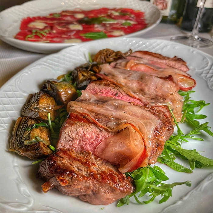 이탈리아에서 가장 오래된 스테이크 전문점_9.jpg