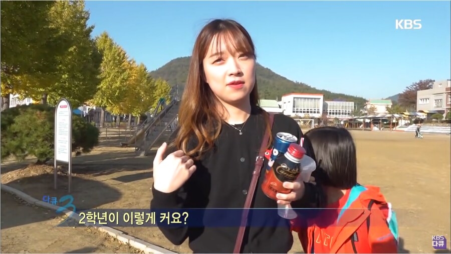 초등학교 2학년이 남들보다 커보이는 이유.jpg_4.png