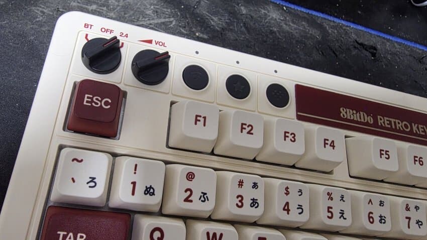 닌텐도 패미컴키보드 샀다 ㅈㄴ이뻐.jpg_4.jpg