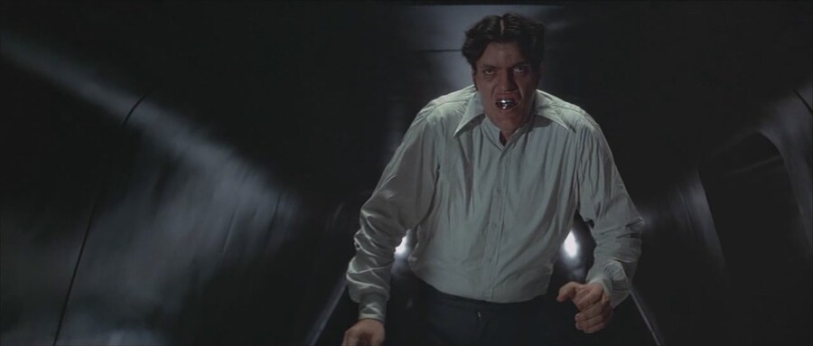 제임스 본드 역사상 가장 최악의 난적_12.jpg