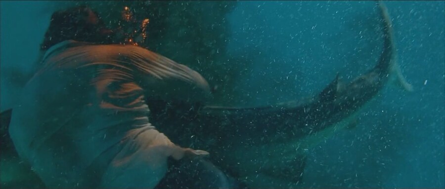 제임스 본드 역사상 가장 최악의 난적_14.jpg