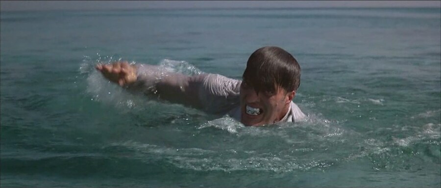 제임스 본드 역사상 가장 최악의 난적_18.jpg